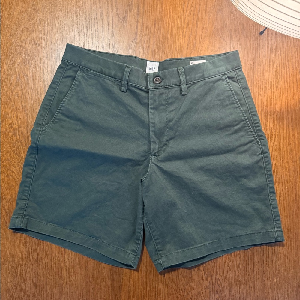 GAP Essential Khaki Shorts